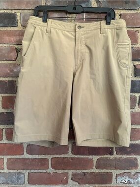 Lululemon Shorts Mens 35” waist X 10.5”